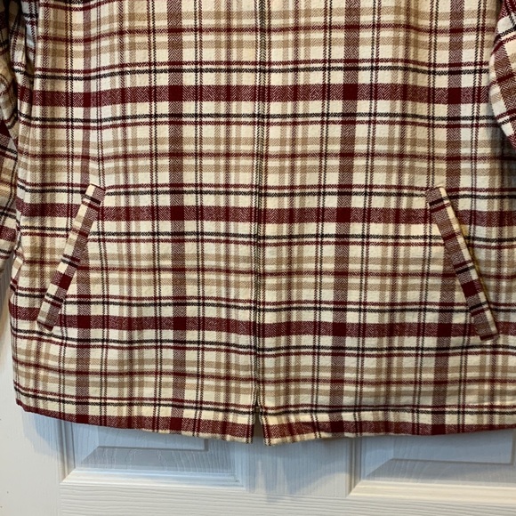 Northern Reflections Burgundy and Cream Zip Plaid Shacket Women’s Size Large - Picture 5 of 10
